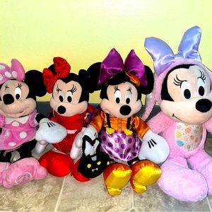Minnie Mouse plushies